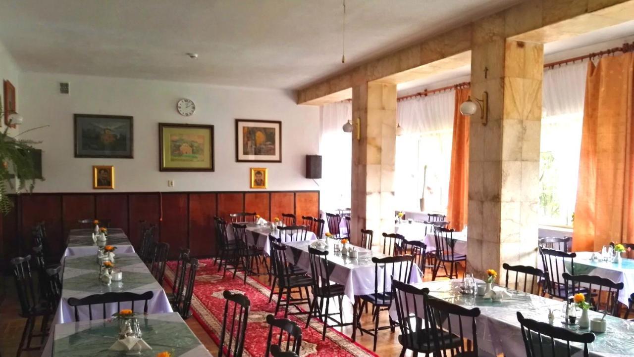 Bed and Breakfast Domy Wczasowe Tryumfy à Krynica-Zdrój Extérieur photo