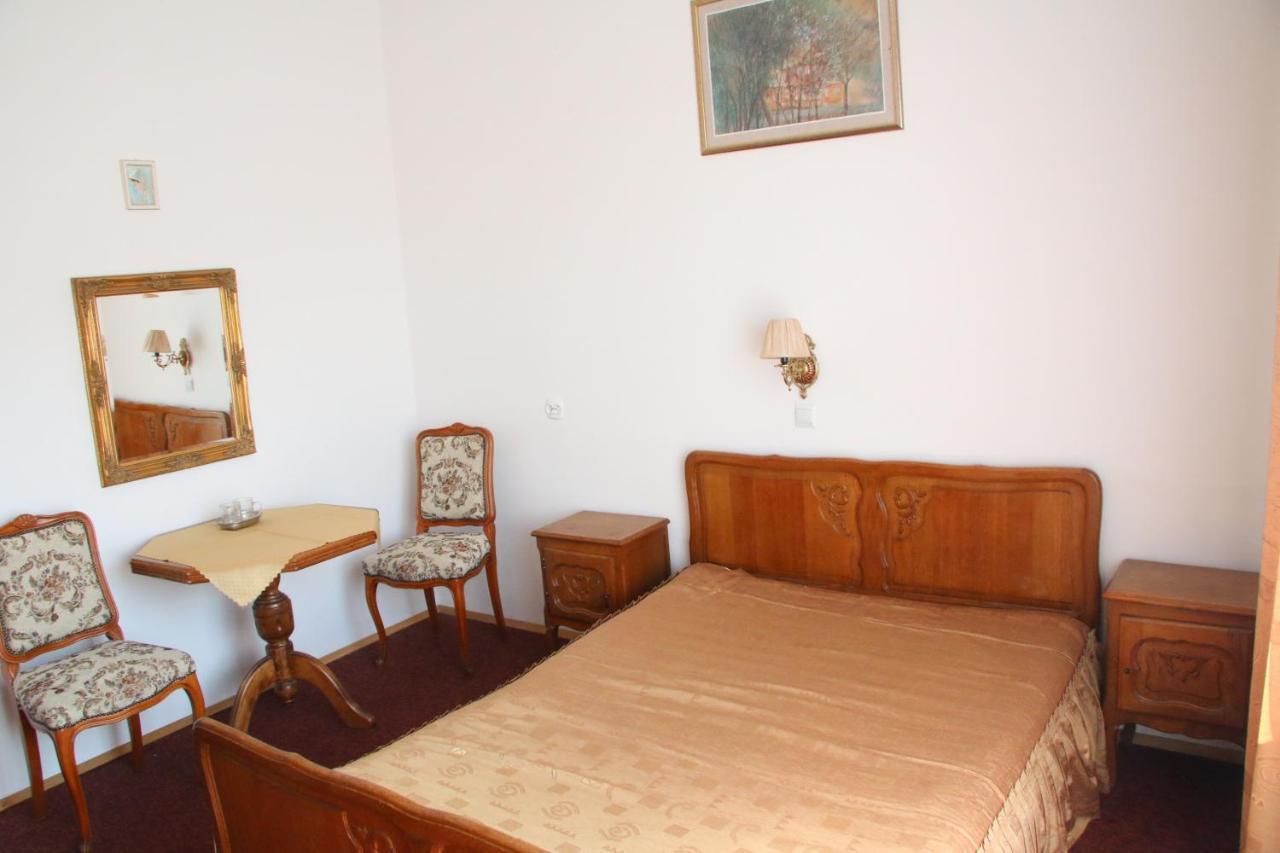 Bed and Breakfast Domy Wczasowe Tryumfy à Krynica-Zdrój Extérieur photo