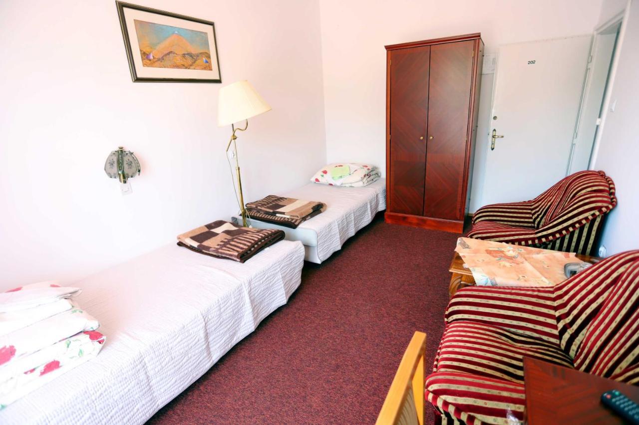Bed and Breakfast Domy Wczasowe Tryumfy à Krynica-Zdrój Extérieur photo