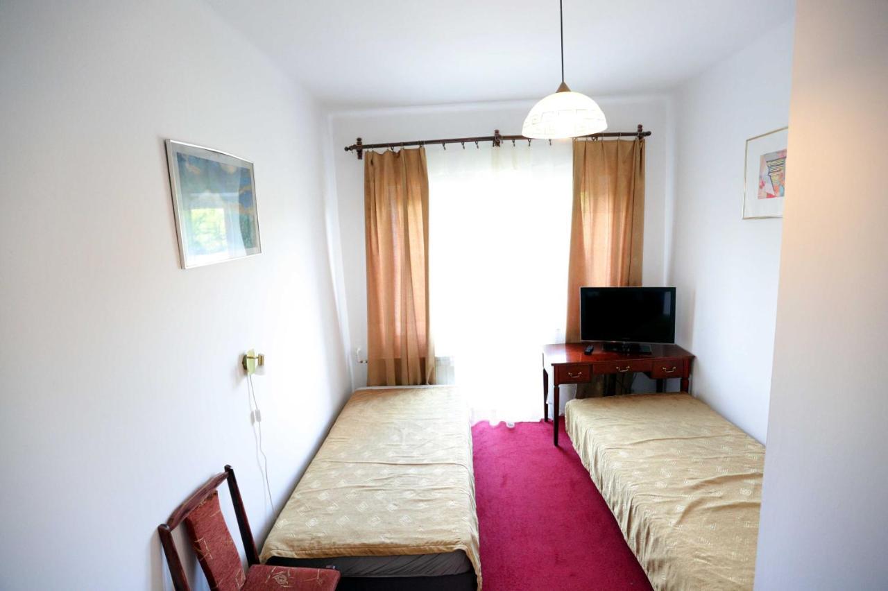 Bed and Breakfast Domy Wczasowe Tryumfy à Krynica-Zdrój Extérieur photo