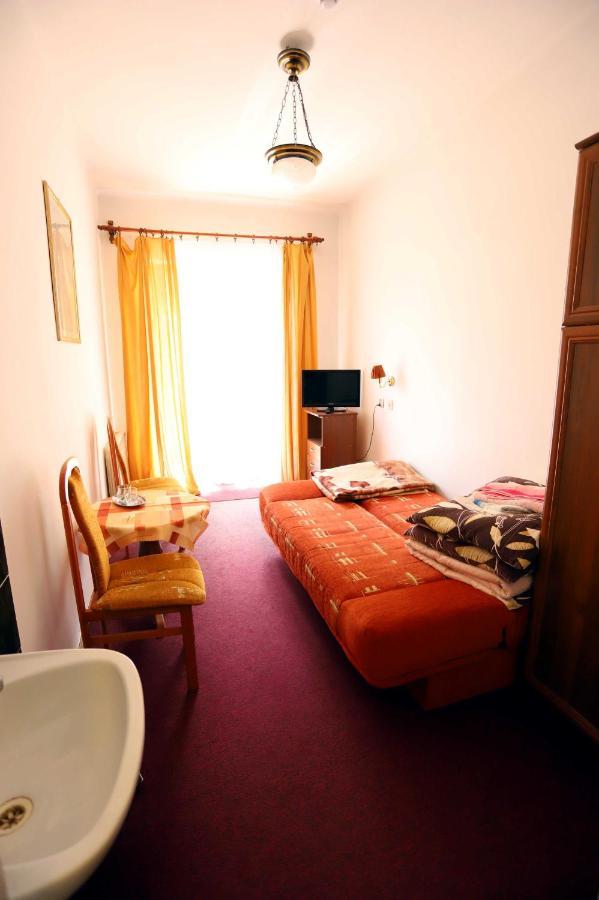 Bed and Breakfast Domy Wczasowe Tryumfy à Krynica-Zdrój Extérieur photo